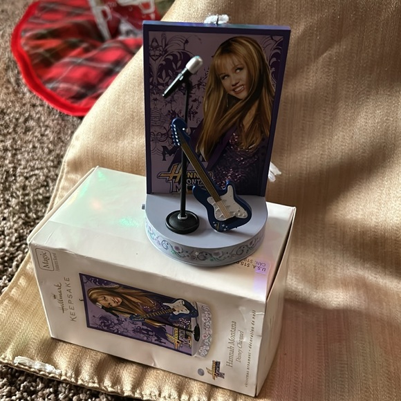 2008 HALLMARK KEEPSAKE;HANNAH MONTANA DISNEY: MAGIC SOUND - Picture 7 of 7